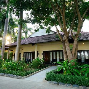 Diamond Bungalow Garden View